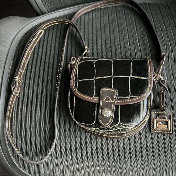 Dooney & Bourke brown faux crocodile crossbody purse - Picture 2 of 5